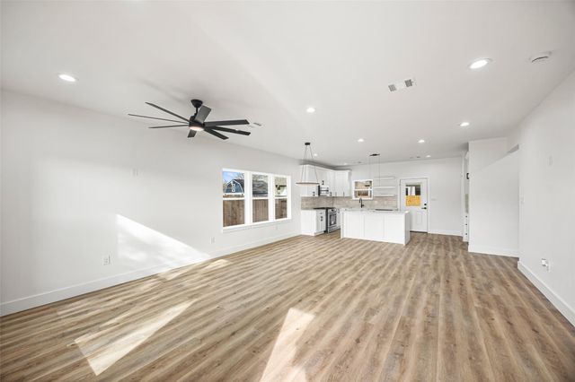 1807 Waco Street, Dayton, TX 77535