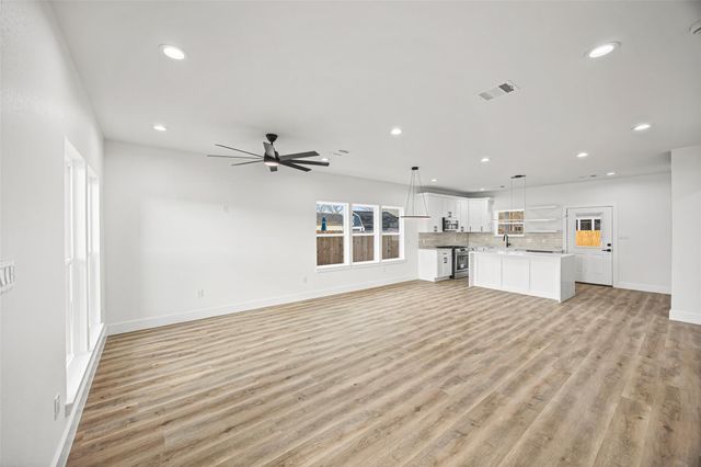 1807 Waco Street, Dayton, TX 77535