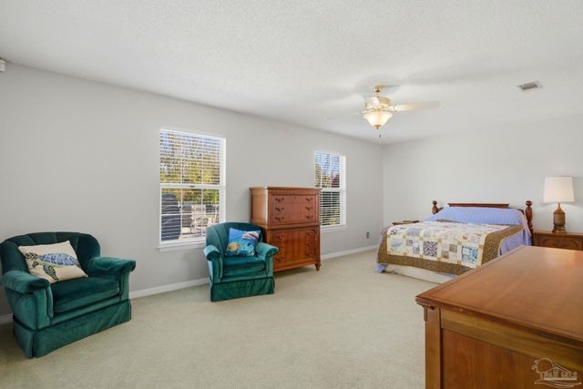 3878 Sailwind Dr, Gulf Breeze, FL 32563