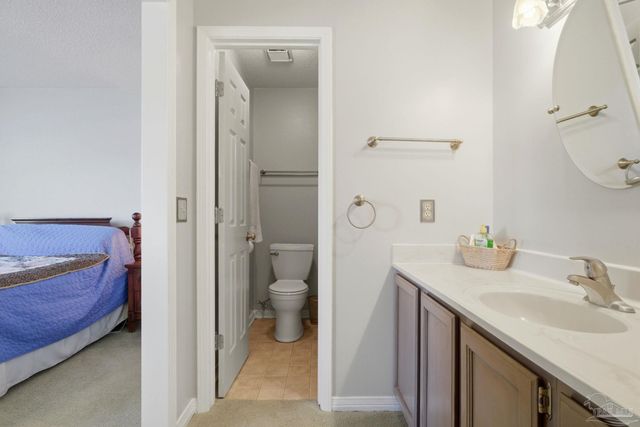 3878 Sailwind Dr, Gulf Breeze, FL 32563