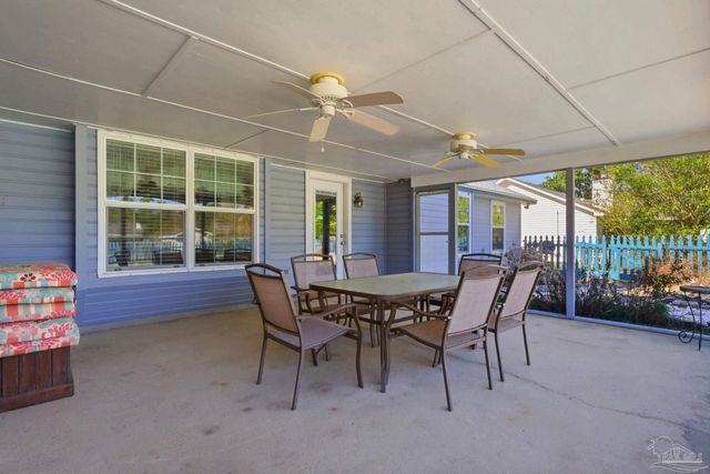 3878 Sailwind Dr, Gulf Breeze, FL 32563