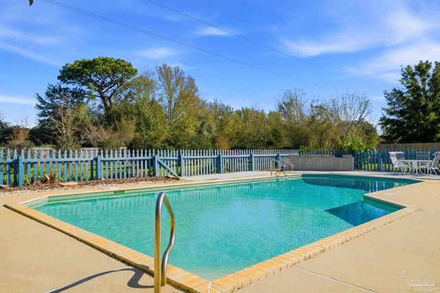 3878 Sailwind Dr, Gulf Breeze, FL 32563