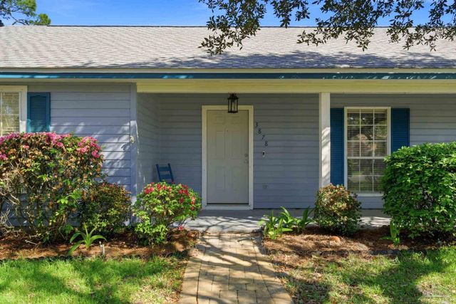 3878 Sailwind Dr, Gulf Breeze, FL 32563