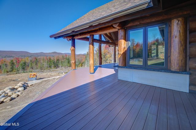 627 Lily Lake Road, Gloversville, NY 12078