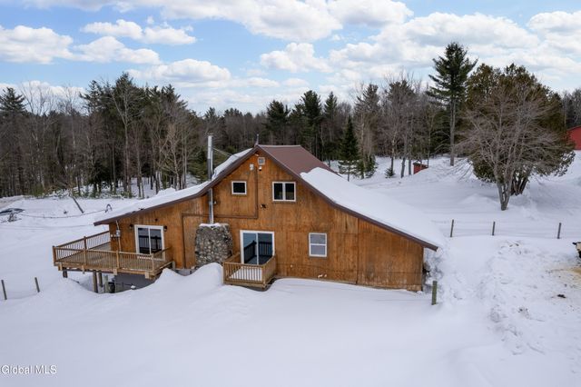 627 Lily Lake Road, Gloversville, NY 12078