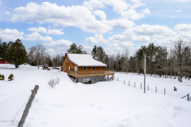 627 Lily Lake Road, Gloversville, NY 12078