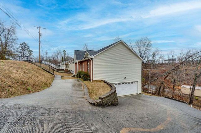 3806 Brock Road, Chattanooga, TN 37421