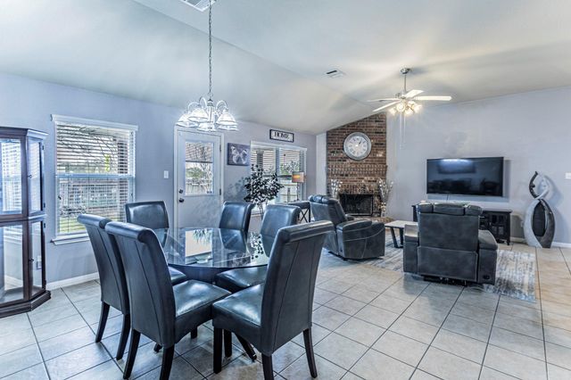 2107 Ariella DR, Cedar Park, TX 78613