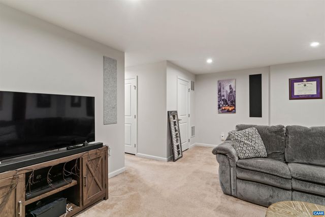 2066 ELM TREE CT, Charlottesville, VA 22911