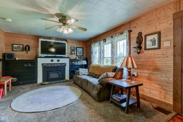 802 W Highway 76, Anderson, MO 64831