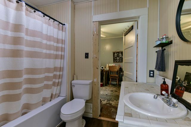 802 W Highway 76, Anderson, MO 64831