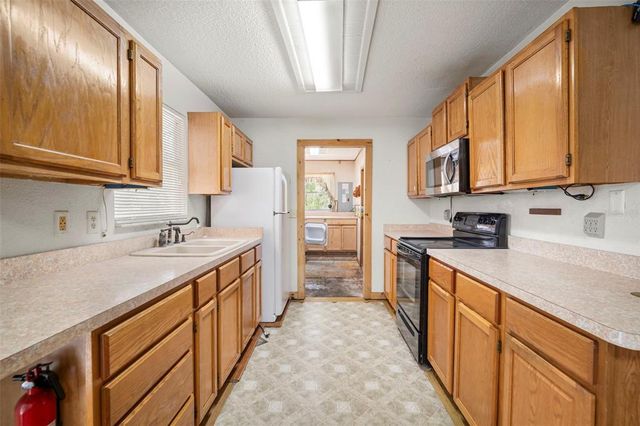 1229 W GRANFIELD AVENUE, Plant City, FL 33563