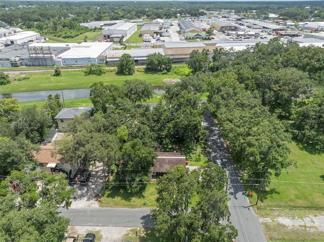 1229 W GRANFIELD AVENUE, Plant City, FL 33563
