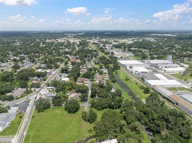 1229 W GRANFIELD AVENUE, Plant City, FL 33563