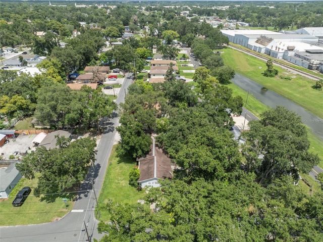 1229 W GRANFIELD AVENUE, Plant City, FL 33563