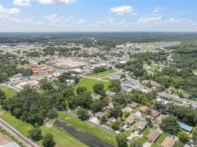 1229 W GRANFIELD AVENUE, Plant City, FL 33563