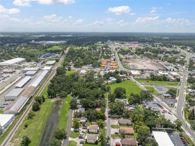 1229 W GRANFIELD AVENUE, Plant City, FL 33563