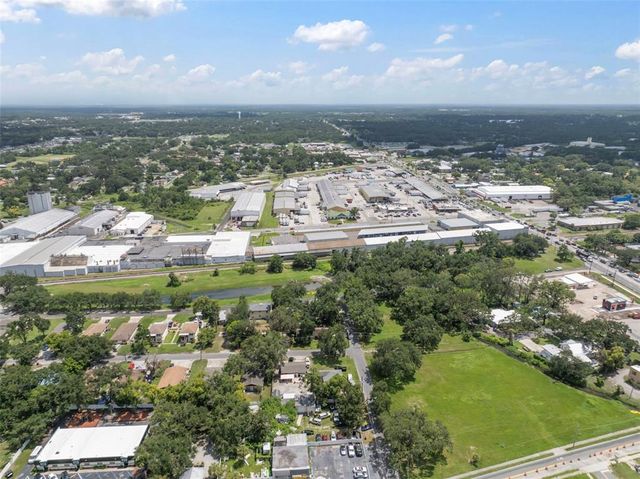 1229 W GRANFIELD AVENUE, Plant City, FL 33563