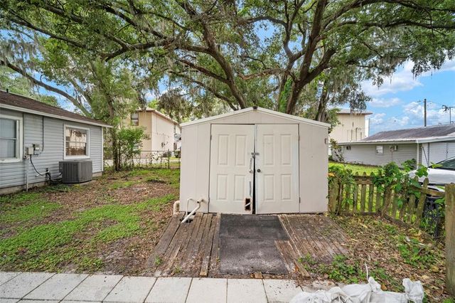 1229 W GRANFIELD AVENUE, Plant City, FL 33563