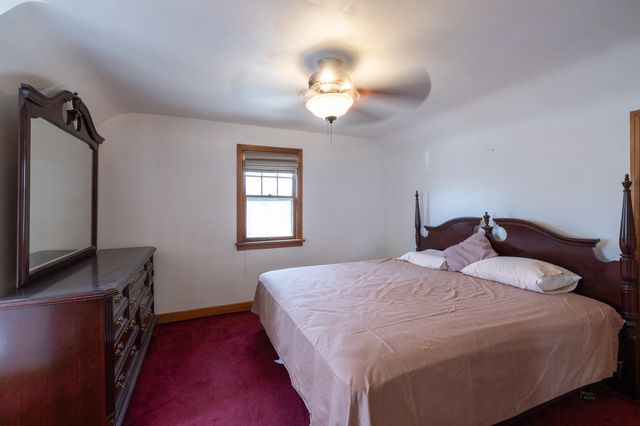 1221 W 142nd Street, East Chicago, IN 46312