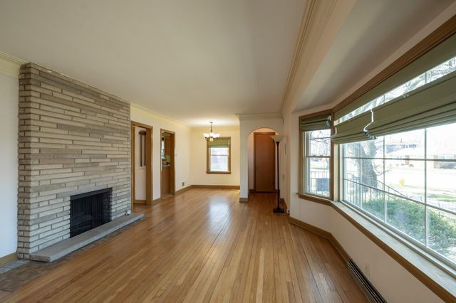 1221 W 142nd Street, East Chicago, IN 46312