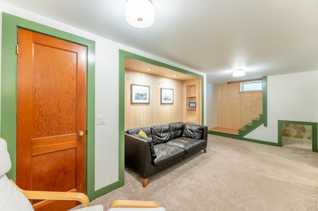 1513 California Avenue W, Falcon Heights, MN 55108
