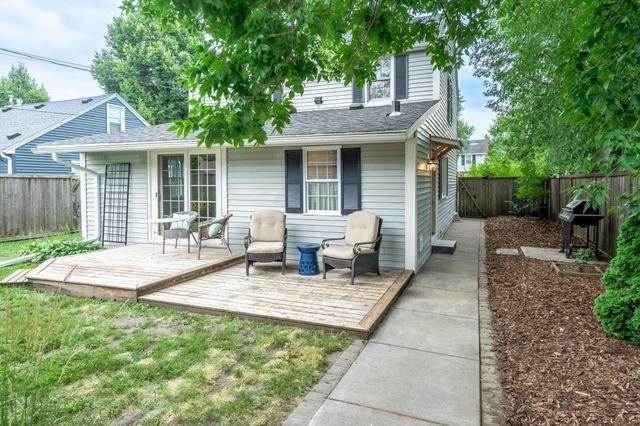 1513 California Avenue W, Falcon Heights, MN 55108
