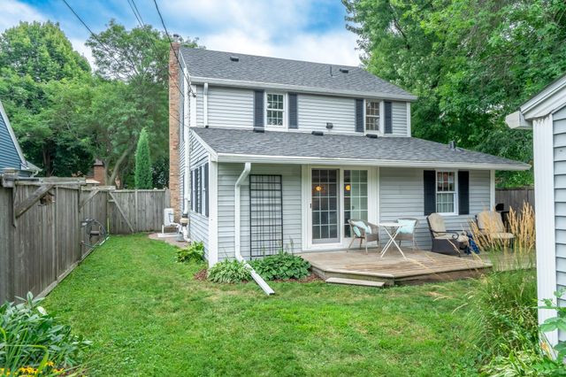 1513 California Avenue W, Falcon Heights, MN 55108