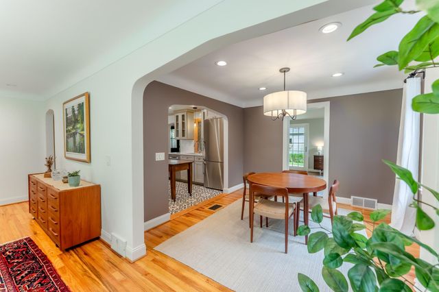 1513 California Avenue W, Falcon Heights, MN 55108
