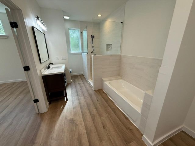 145 Greenbriar Court, Bridgeport, TX 76426