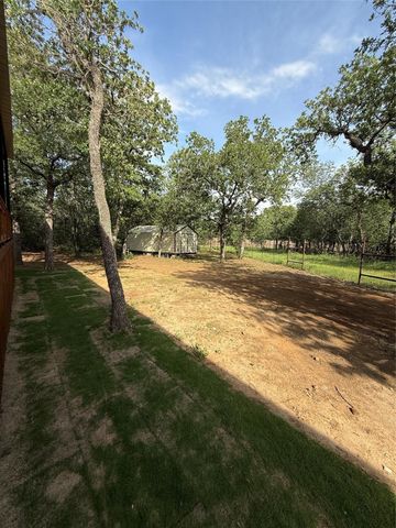 145 Greenbriar Court, Bridgeport, TX 76426