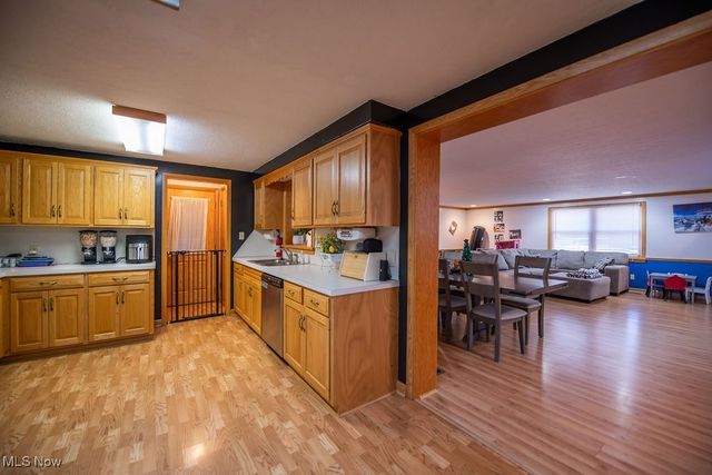 827 E 4th Street, Dover, OH 44622