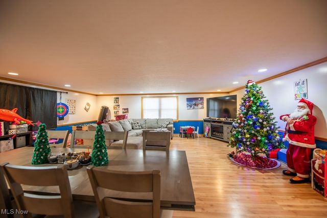 827 E 4th Street, Dover, OH 44622