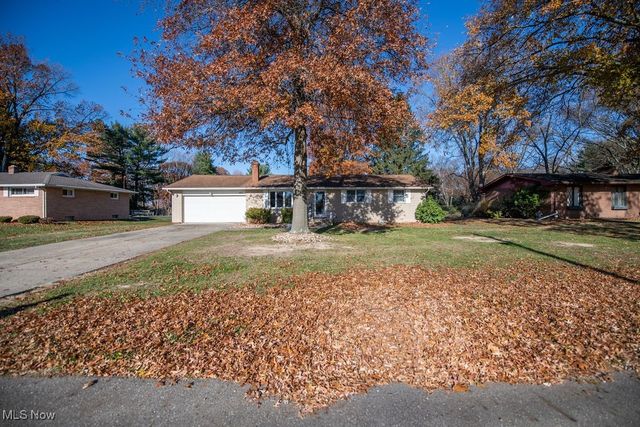 827 E 4th Street, Dover, OH 44622