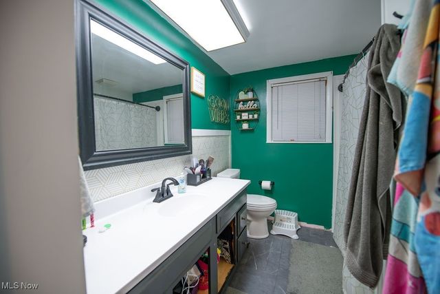 827 E 4th Street, Dover, OH 44622