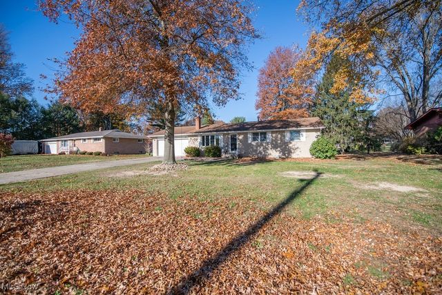 827 E 4th Street, Dover, OH 44622