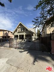 1013 E 28th Street, Los Angeles, CA 90011