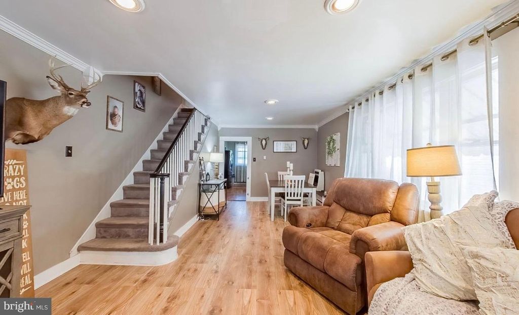 Image 4 of property listing at 528 LYTLE ST, Minersville, PA 17954