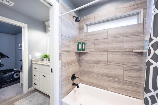 2111 NW 37th Street, Newcastle, OK 73065