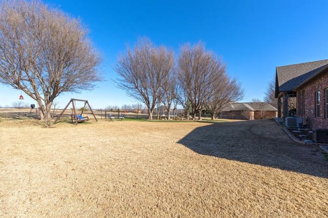 2111 NW 37th Street, Newcastle, OK 73065