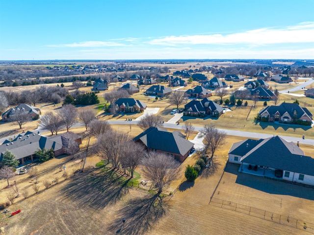 2111 NW 37th Street, Newcastle, OK 73065
