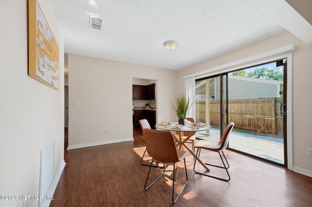 6620 WELLINGTON PLACE Lane, Jacksonville, FL 32216