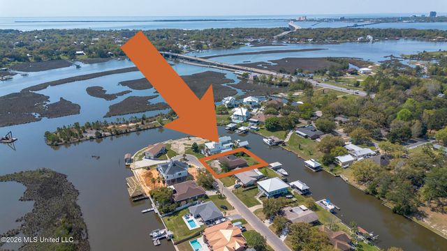 5809 David Davis Place, Ocean Springs, MS 39564