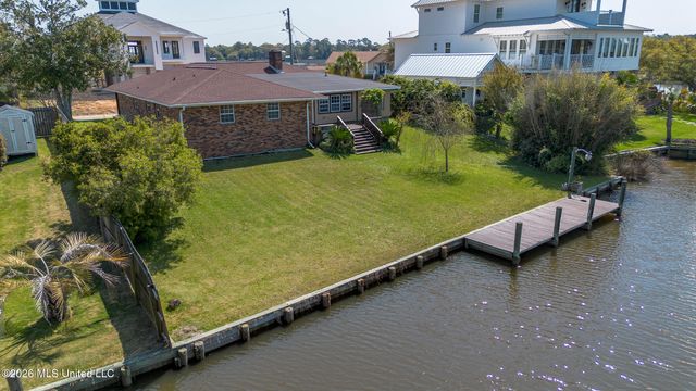 5809 David Davis Place, Ocean Springs, MS 39564