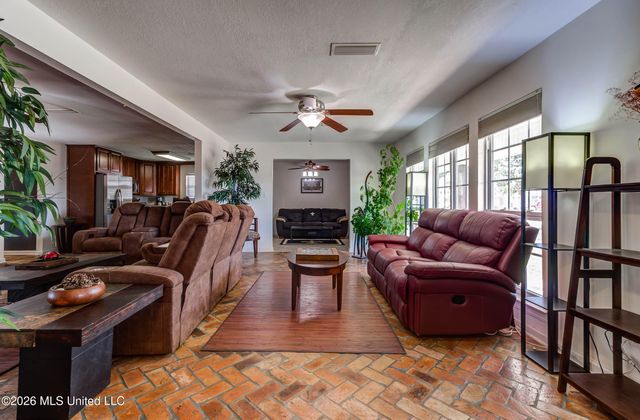 5809 David Davis Place, Ocean Springs, MS 39564