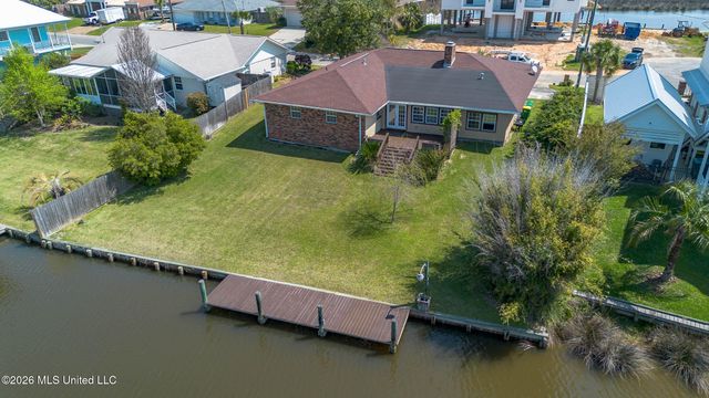 5809 David Davis Place, Ocean Springs, MS 39564
