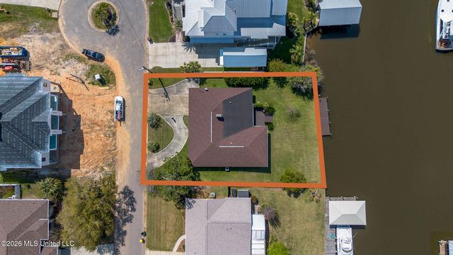 5809 David Davis Place, Ocean Springs, MS 39564