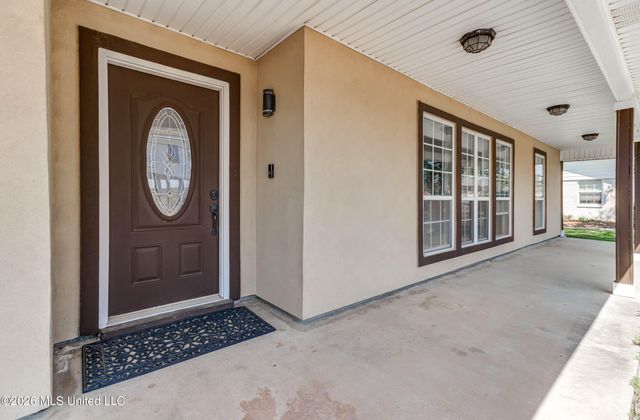 5809 David Davis Place, Ocean Springs, MS 39564