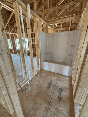 1166 Tybee Dr, Clarksville, TN 37042