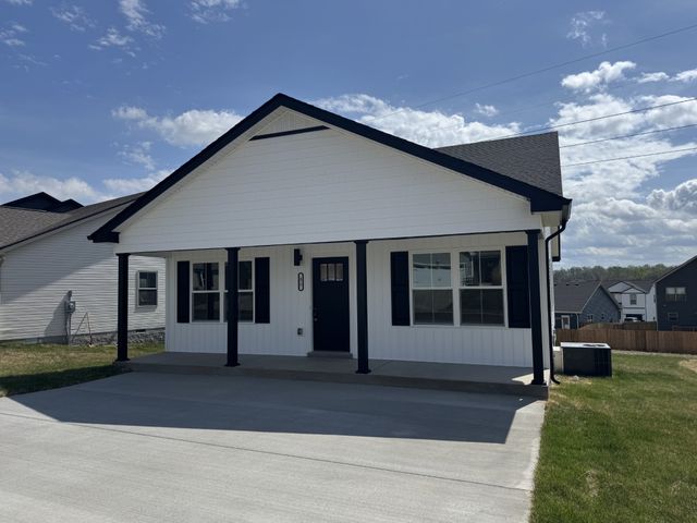1166 Tybee Dr, Clarksville, TN 37042